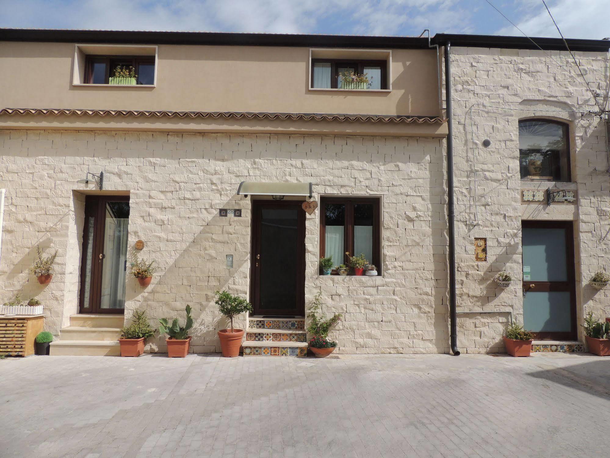 Monolocale L'Abbraccio Lägenhet Ragusa Exteriör bild